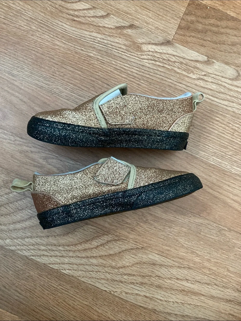 Vans Kids Sparkle Slip-On Shoes in Gold Sz 9